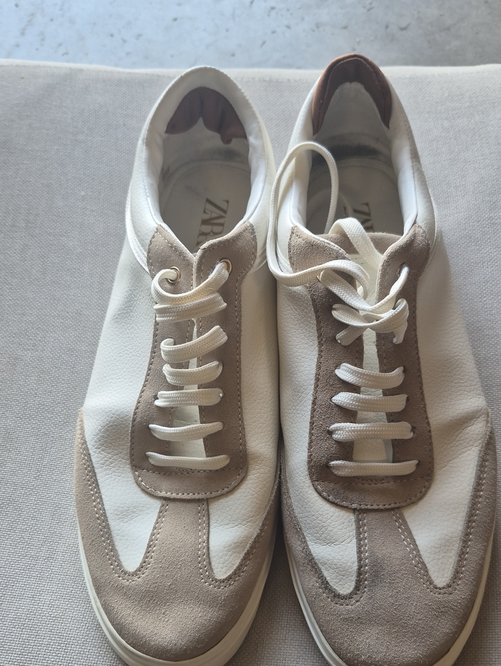 Men's Casual Lace-Up Sneakers in White and Beige